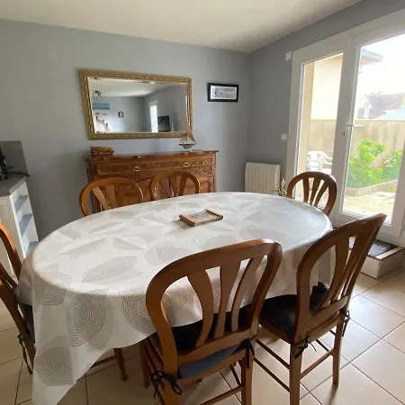 3 Pieces Coeur Riva Bella Apartment Ouistreham